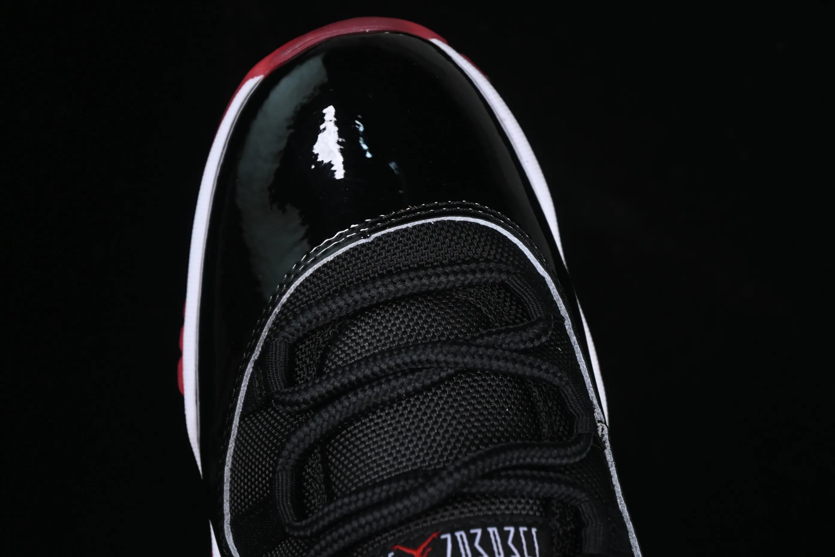 All categories Air Jordan Jordan series basketball shoes Air Jordan 11 F version Air Jordan 11 Low Bred AJ11 Joe 11 patent leather new black and red genuine standard genuine carbon low-top basketball shoes FV5104-006